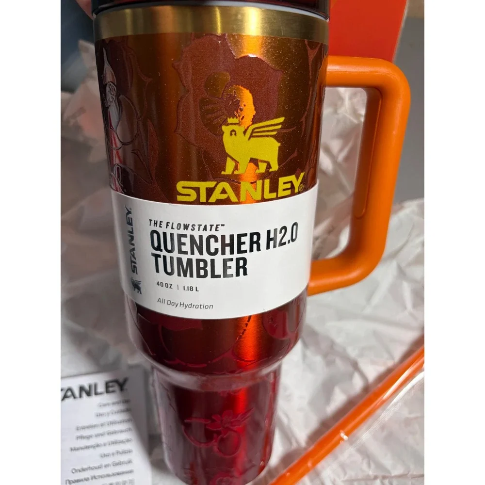 Stanley Karol G Quencher H2.0 Tumbler 40 oz Red Orange Limited Edition Floral